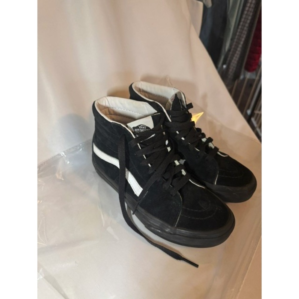 boys vans sneakers size 4.5